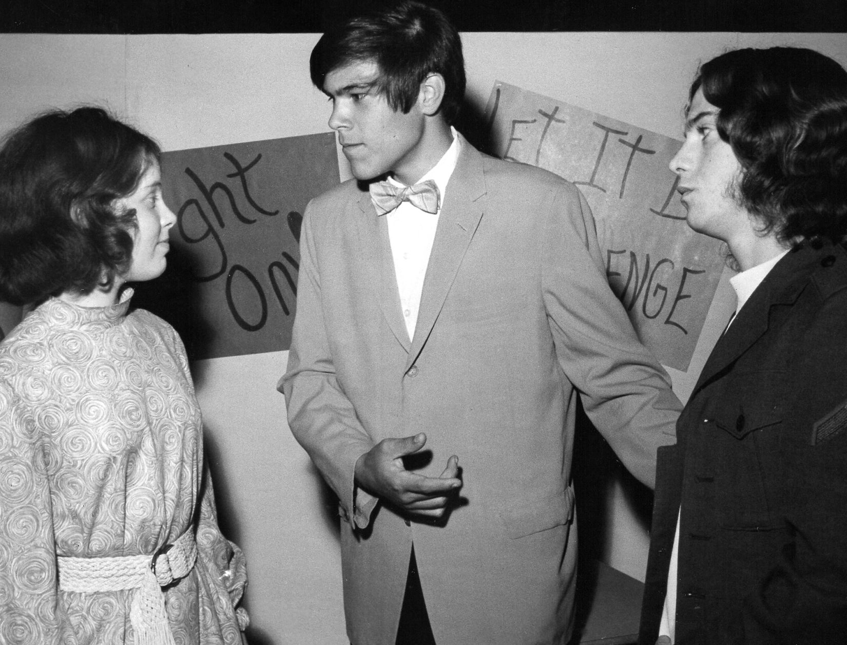1972-05-05 play.jpg